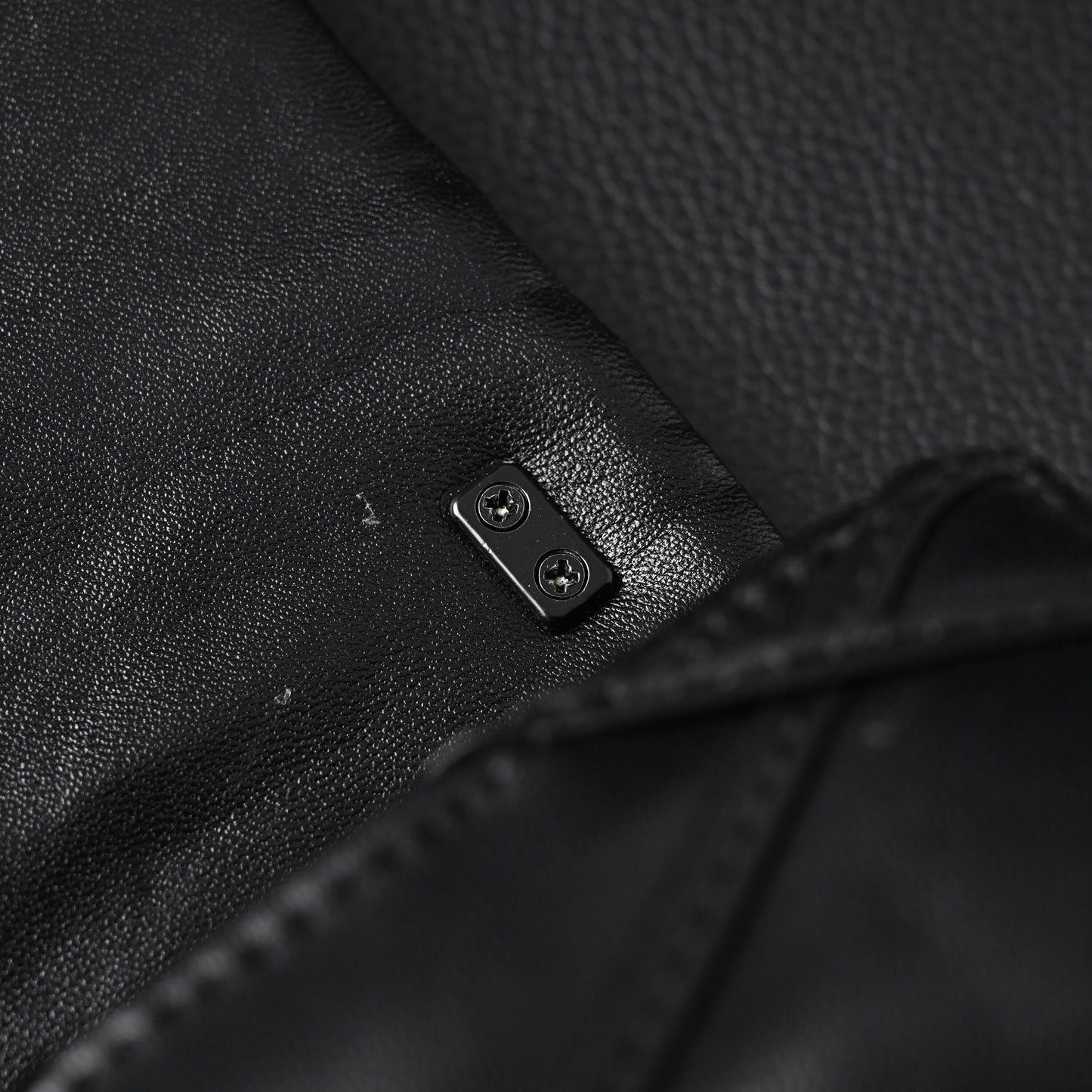 Louis Vuitton GO-14 MM Quilted Leather Chain Shoulder Bag – Black