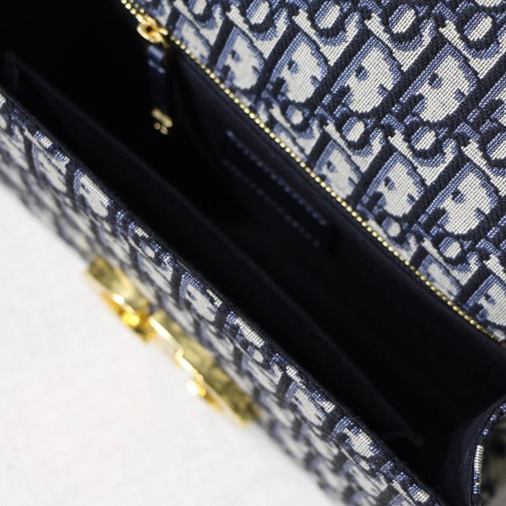 Dior 30 Montaigne Bag