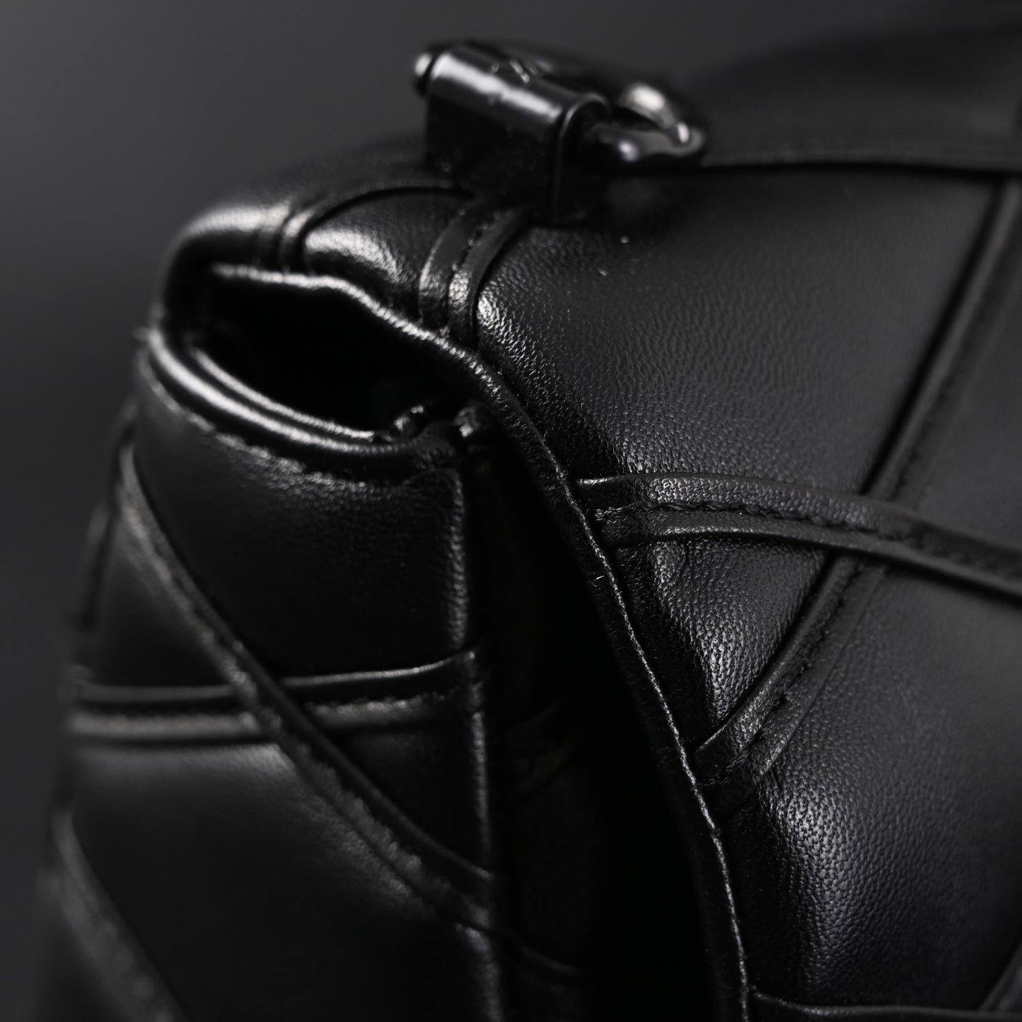 Louis Vuitton GO-14 MM Quilted Leather Chain Shoulder Bag – Black