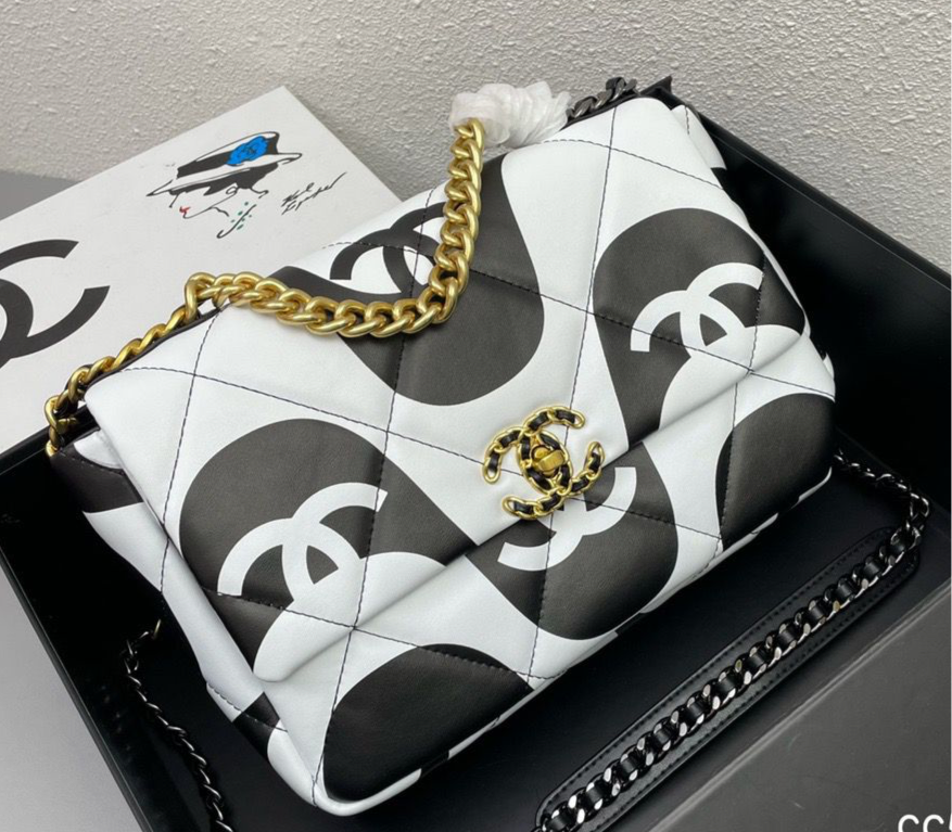 Chanel 19 Flap Bag medium black ecru