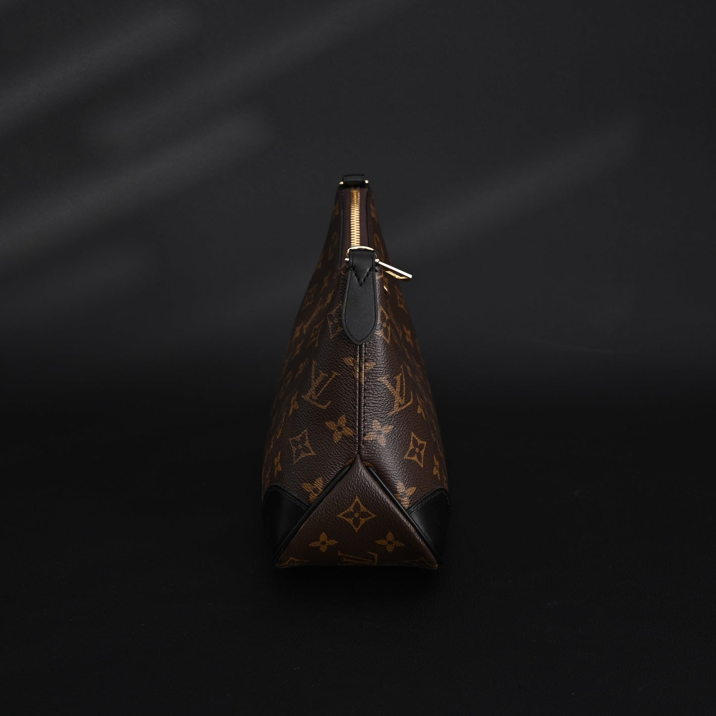 Louis Vuitton Monogram Canvas Pochette Shoulder Bag