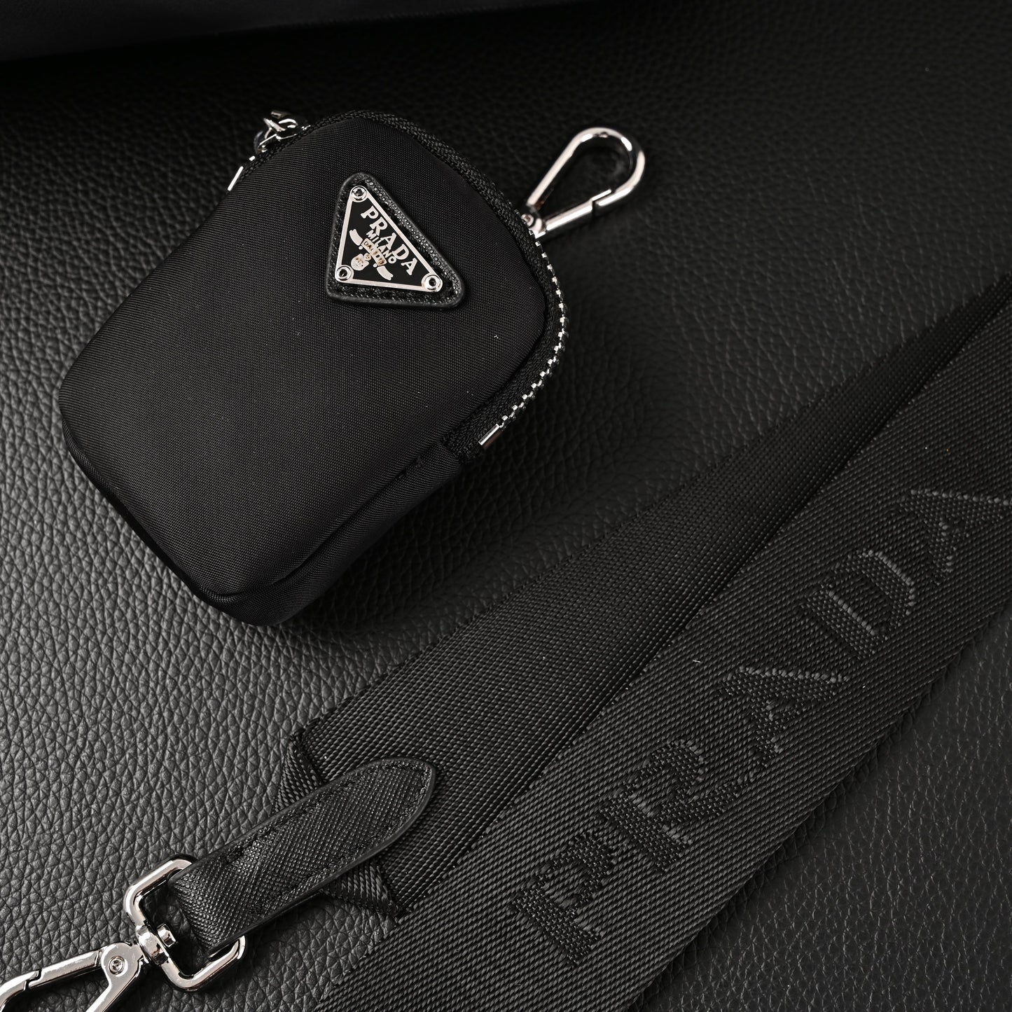 Prada Re-Edition 2005 Nylon Shoulder Bag – Black