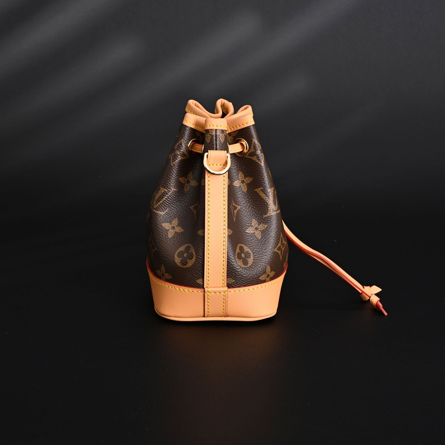 Louis Vuitton Noé Bucket Bag – Monogram Canvas with Natural Leather Trim