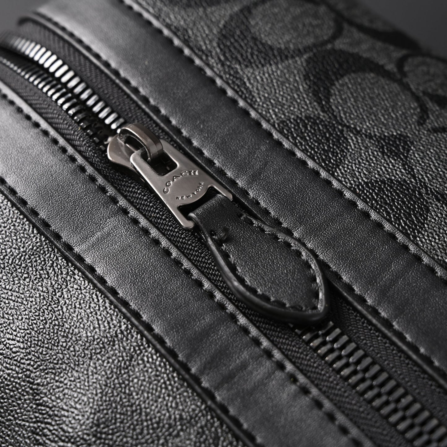 Louis Vuitton Keepall Bandoulière 50 – Damier Graphite Canvas Travel Bag
