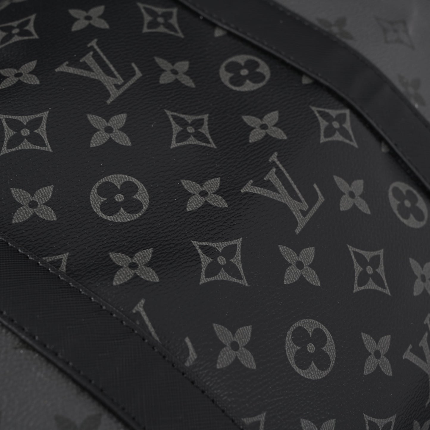 Louis Vuitton Keepall Bandoulière 45 Monogram Eclipse