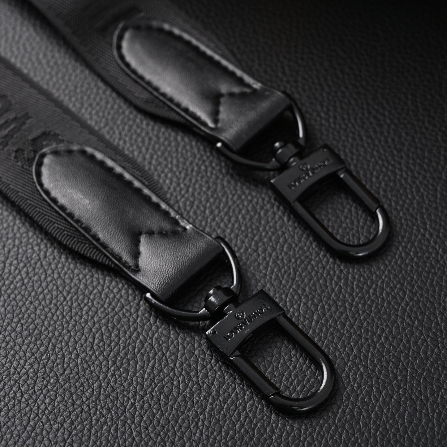 Louis Vuitton Keepall Bandoulière 50 – Monogram Canvas with Neon Orange Trim