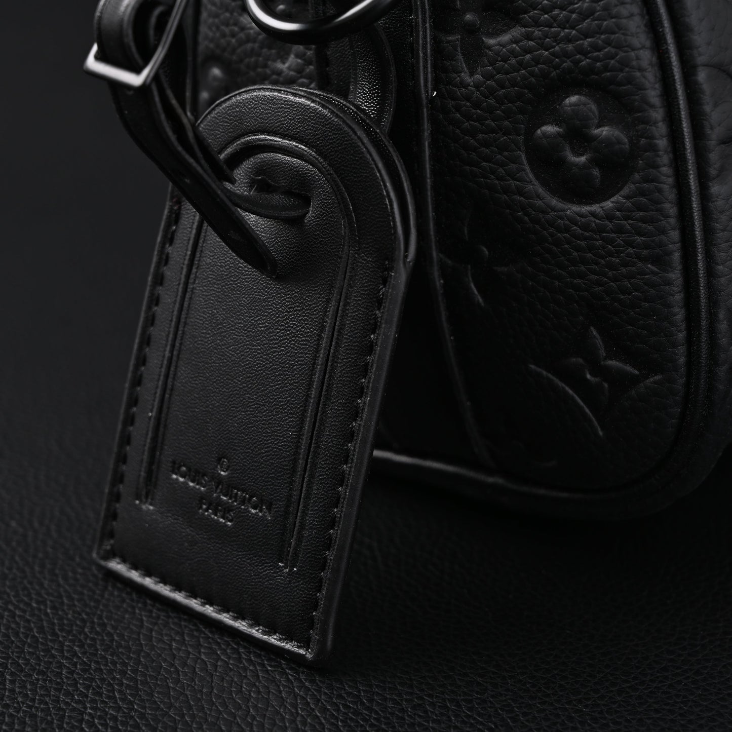 Louis Vuitton Keepall Bandoulière 50 – Monogram Shadow Black Leather