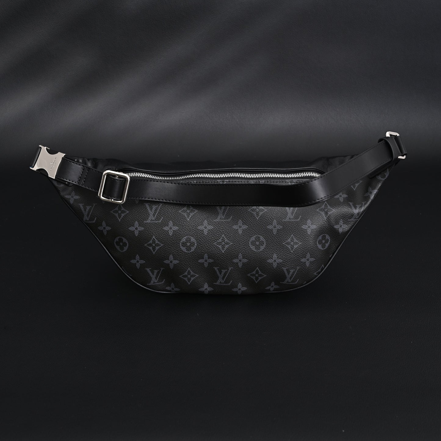 Louis Vuitton Discovery Bumbag – Monogram Eclipse