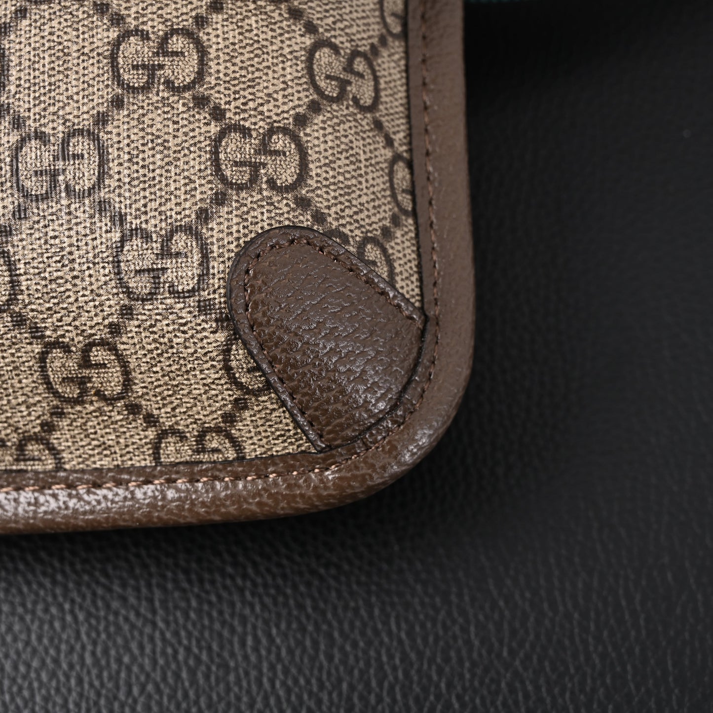 Gucci Ophidia GG Supreme Mini Belt Bag – Beige/Ebony with Web Stripe