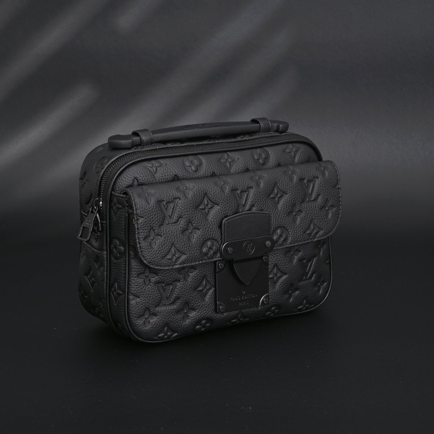 Louis Vuitton Capucines BB Top Handle Bag – Black Taurillon Leather