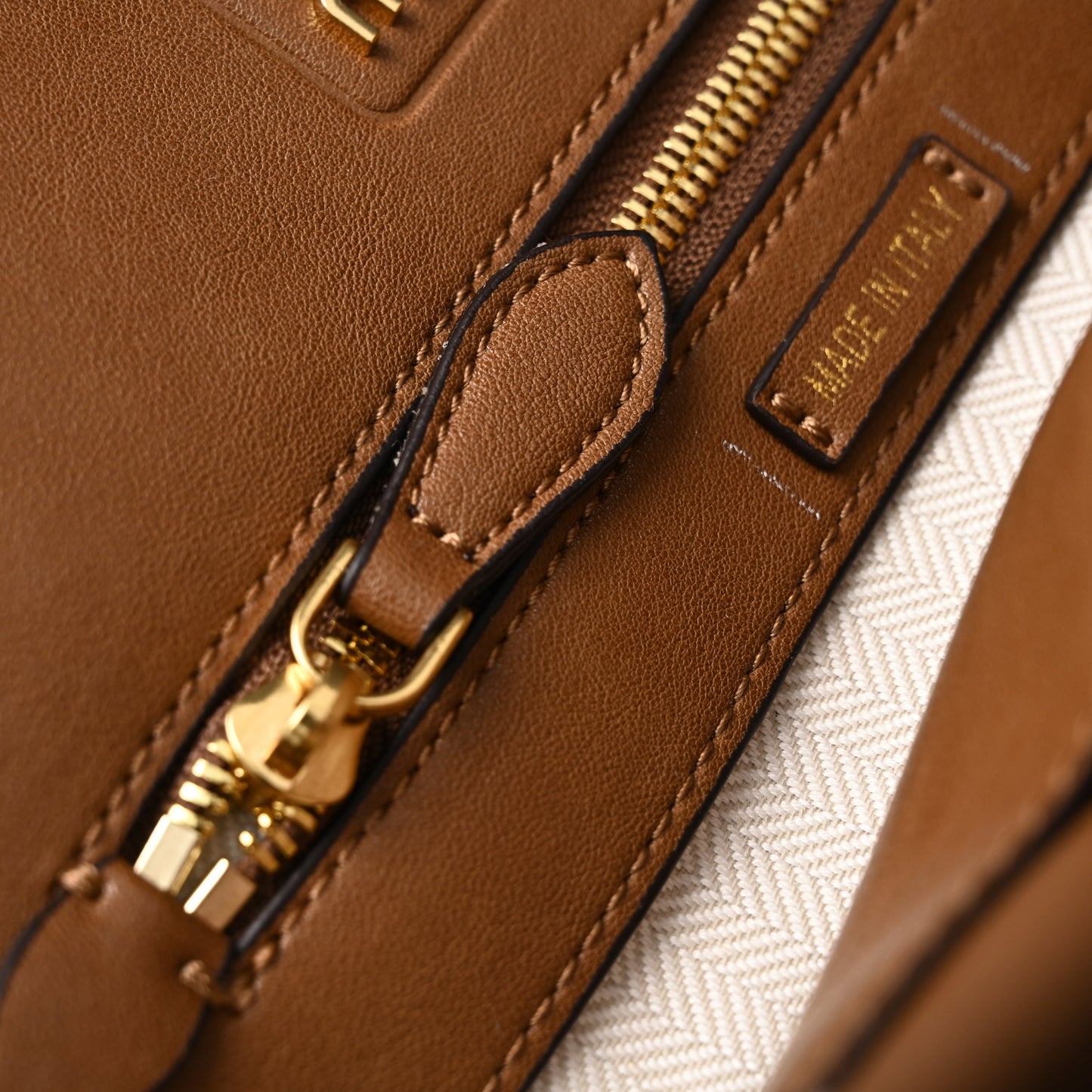 Miu Miu Leather Tote Bag – Elegant Caramel Brown