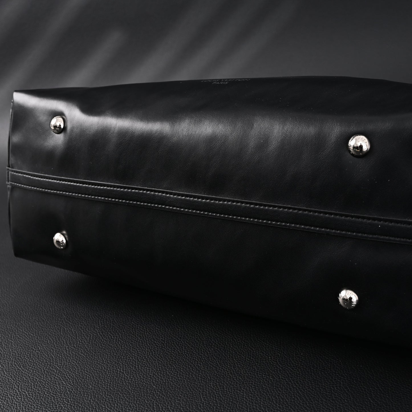 Louis Vuitton Black Mahina Leather Hobo Shoulder Bag