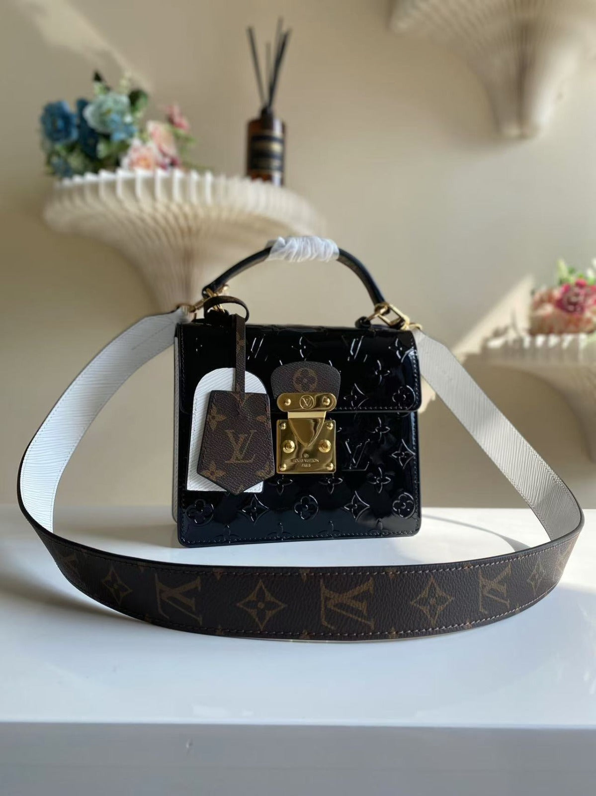LOUIS VUITTON Noir Monogram Vernis Leather Spring Street NM Bag