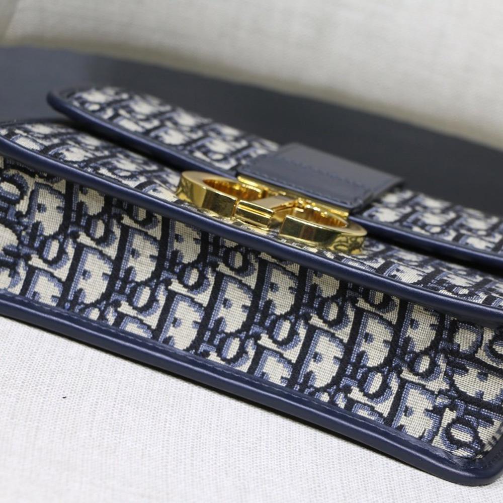 Dior 30 Montaigne Bag