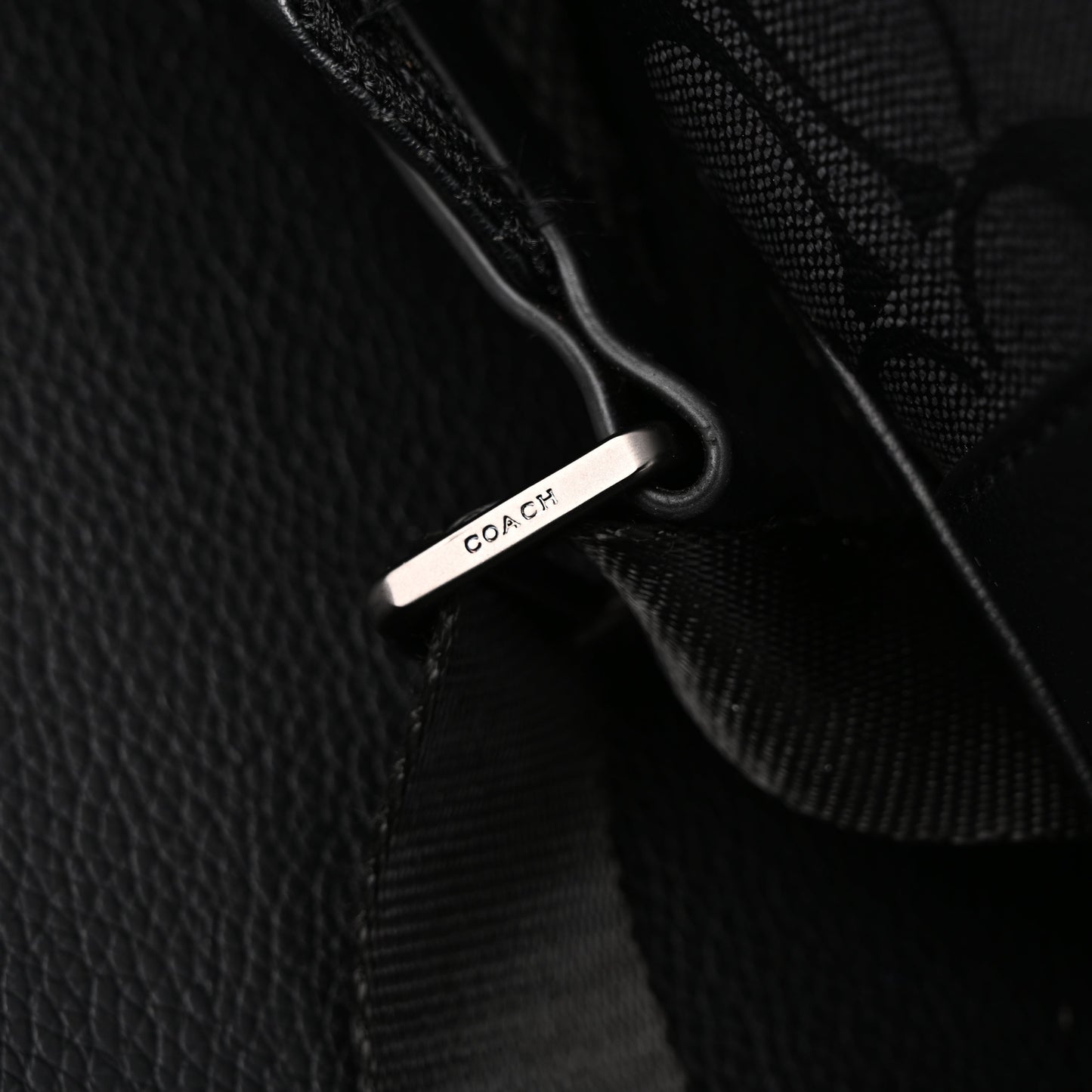 Coach West Backpack – Signature Canvas in Black/Grey