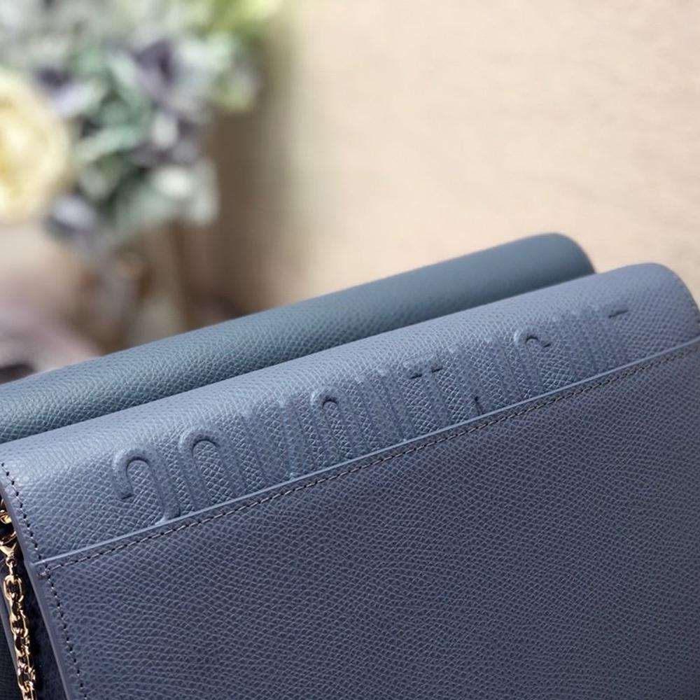 Dior 30 Montaigne Bag