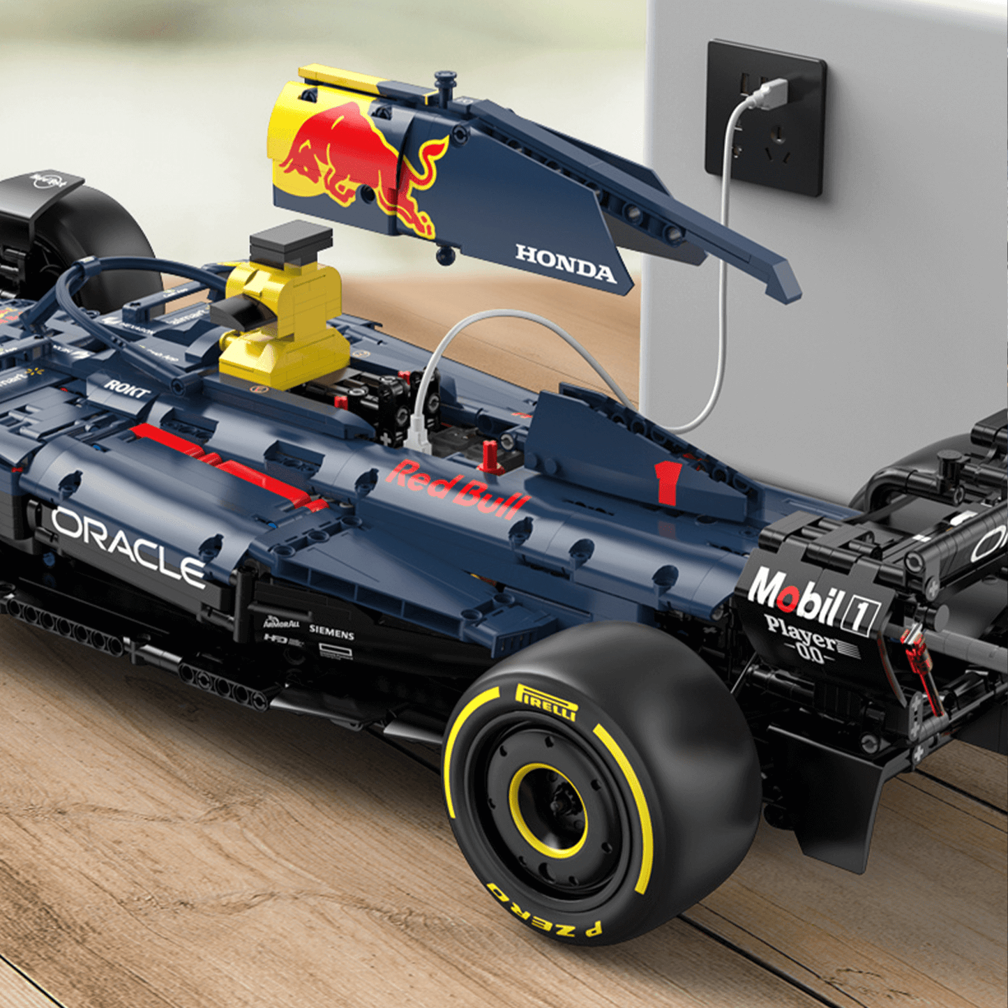 The Ultimate Oracle Red Bull Racing 2463pcs