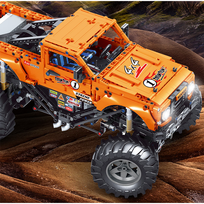 Remote Controlled Monster Truck 1492pcs